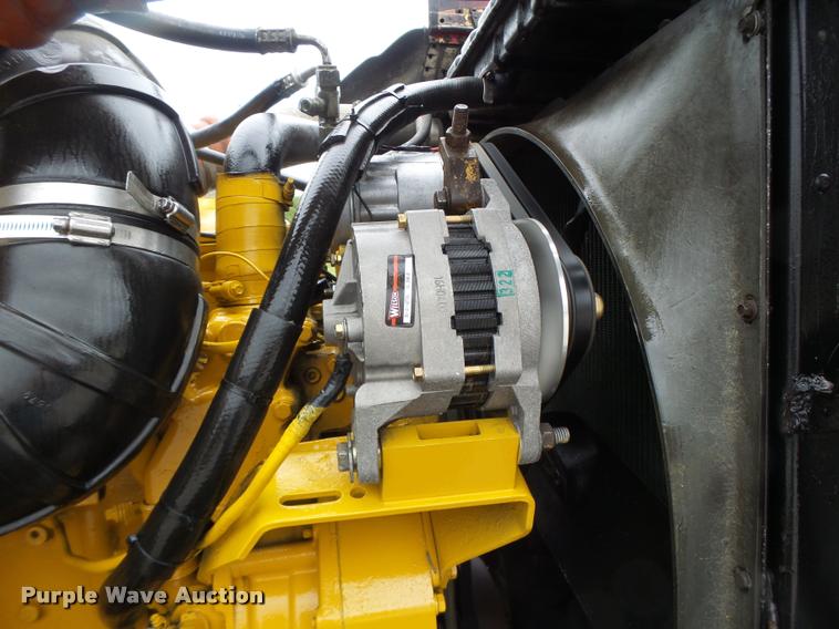 image for item DB1301 1988 Peterbilt 379 semi truck