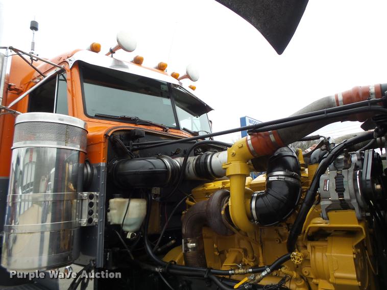 image for item DB1301 1988 Peterbilt 379 semi truck