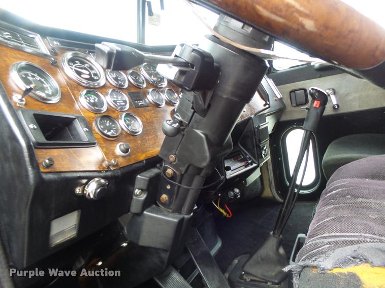 image for item DB1301 1988 Peterbilt 379 semi truck