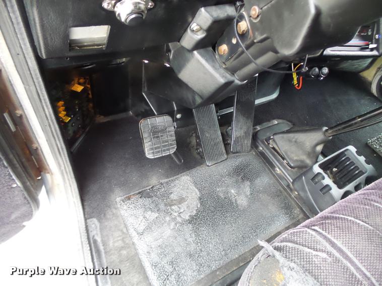 image for item DB1301 1988 Peterbilt 379 semi truck