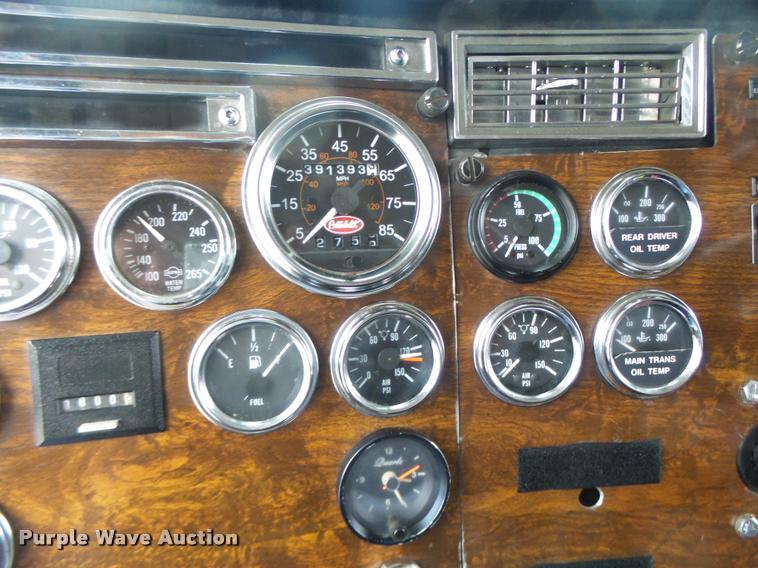 image for item DB1301 1988 Peterbilt 379 semi truck