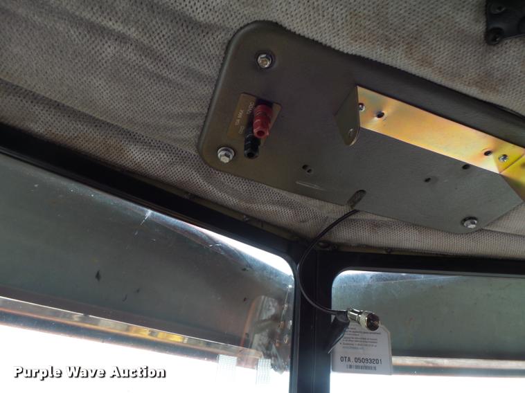 image for item DB1301 1988 Peterbilt 379 semi truck