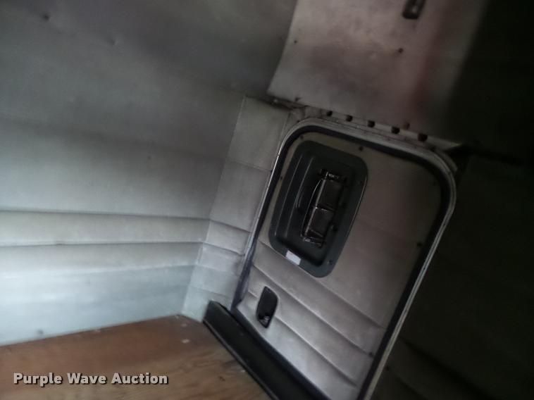 image for item DB1301 1988 Peterbilt 379 semi truck