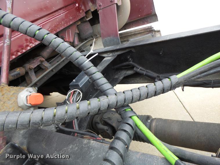 image for item DB1302 2001 Volvo VNL semi truck