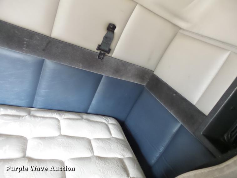 image for item DB1302 2001 Volvo VNL semi truck