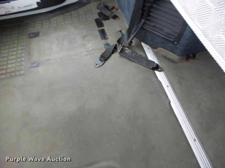 image for item DB1302 2001 Volvo VNL semi truck