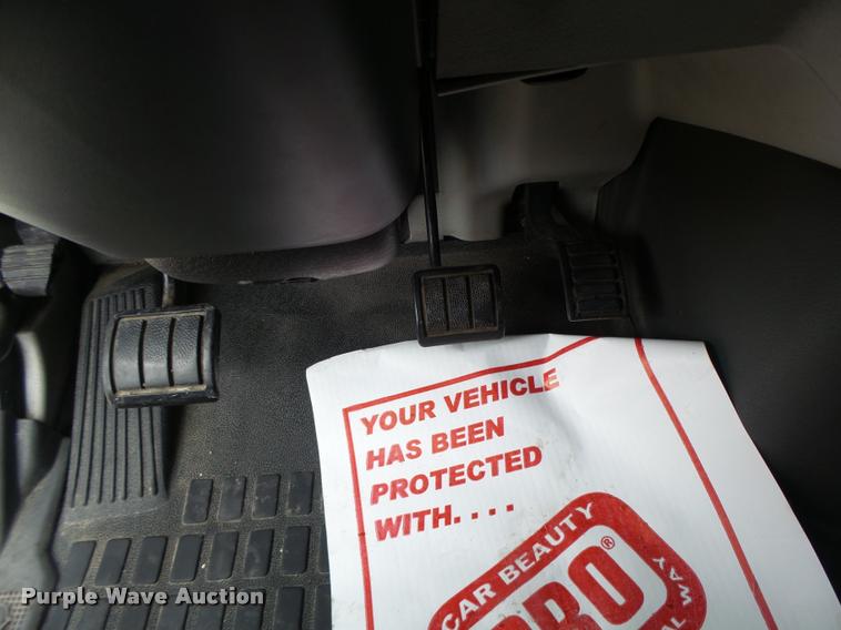 image for item DB1303 2006 Volvo VNL semi truck