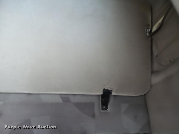 image for item DB1303 2006 Volvo VNL semi truck