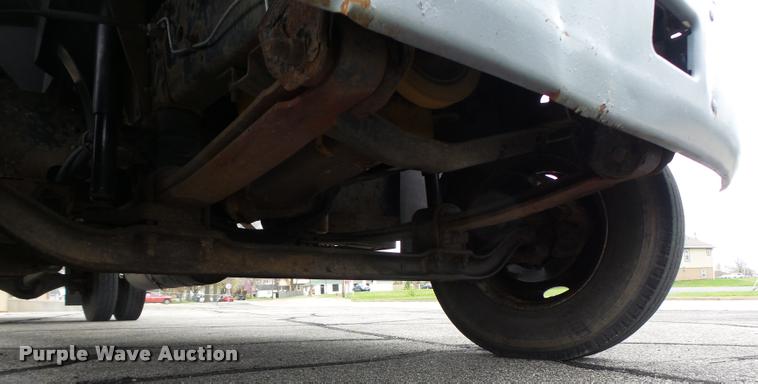 image for item DB1304 1994 GMC TopKick flatbed truck