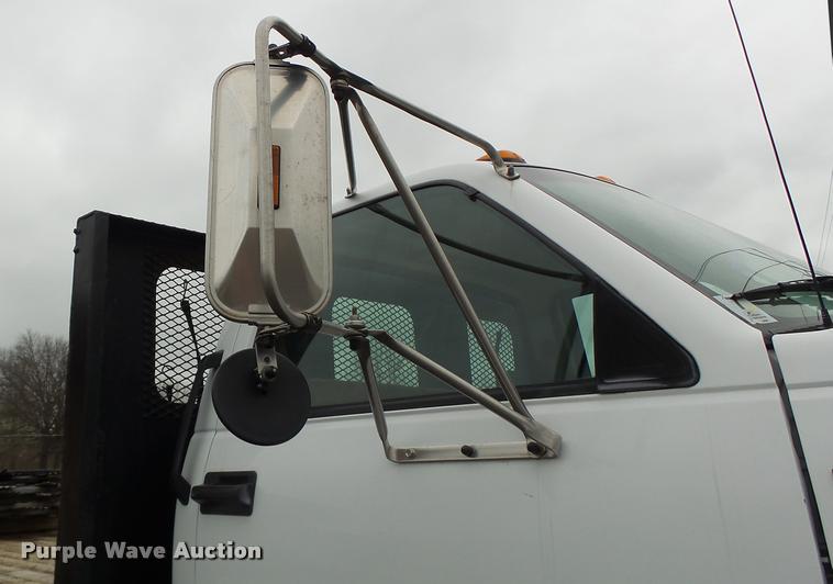 image for item DB1304 1994 GMC TopKick flatbed truck