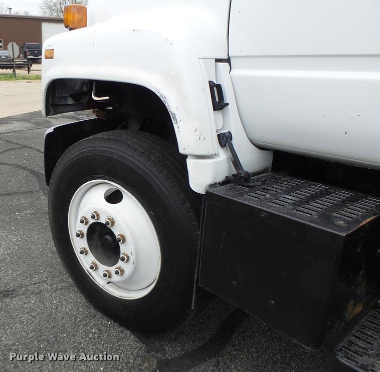 image for item DB1304 1994 GMC TopKick flatbed truck