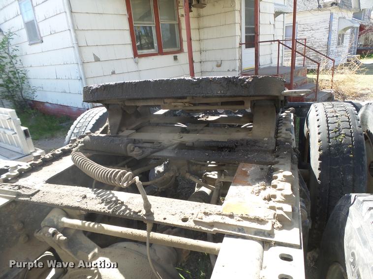 image for item DB2515 2010 International ProStar 6X45 semi truck