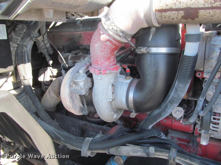 image for item J2611 2007 Peterbilt 387 semi truck