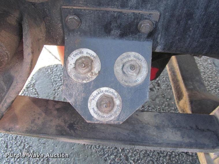 image for item J2611 2007 Peterbilt 387 semi truck