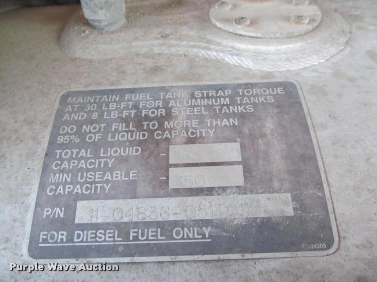 image for item J2611 2007 Peterbilt 387 semi truck