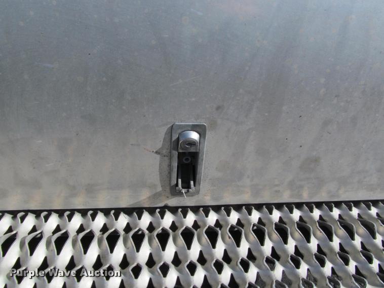 image for item J2611 2007 Peterbilt 387 semi truck