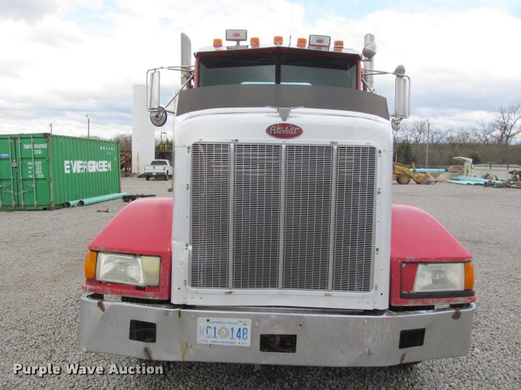 image for item K4948 1988 Peterbilt 377 semi truck