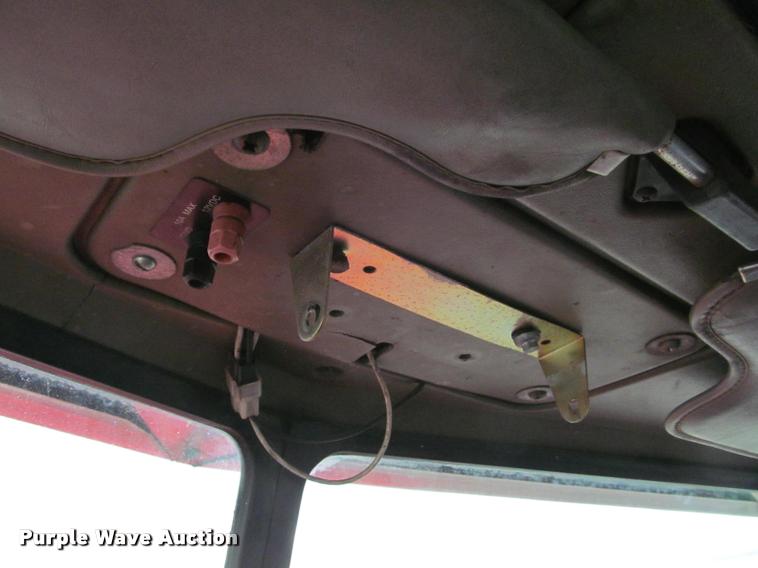 image for item K4948 1988 Peterbilt 377 semi truck