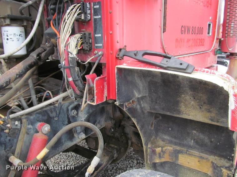 image for item K4948 1988 Peterbilt 377 semi truck