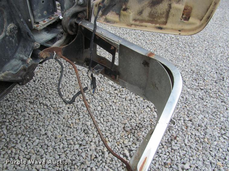 image for item K4948 1988 Peterbilt 377 semi truck