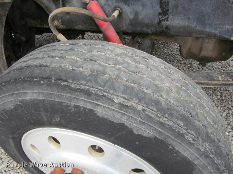 image for item K4948 1988 Peterbilt 377 semi truck