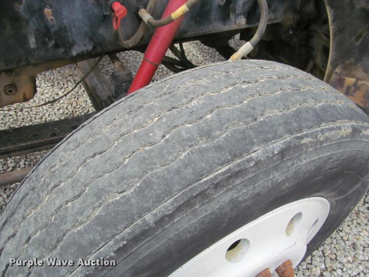 image for item K4948 1988 Peterbilt 377 semi truck