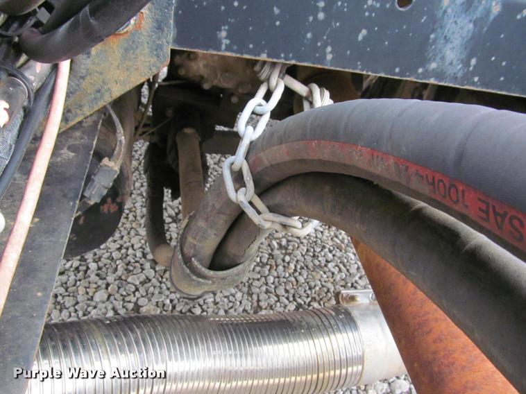 image for item K4948 1988 Peterbilt 377 semi truck