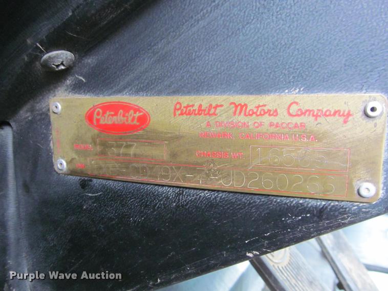 image for item K4948 1988 Peterbilt 377 semi truck