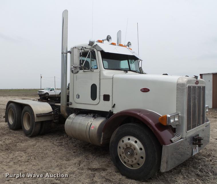 image for item L1537 1996 Peterbilt 378 semi truck