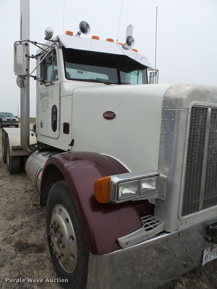 image for item L1537 1996 Peterbilt 378 semi truck