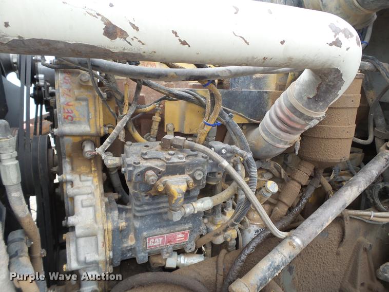 image for item L1537 1996 Peterbilt 378 semi truck