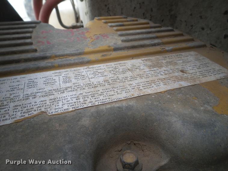 image for item L1537 1996 Peterbilt 378 semi truck