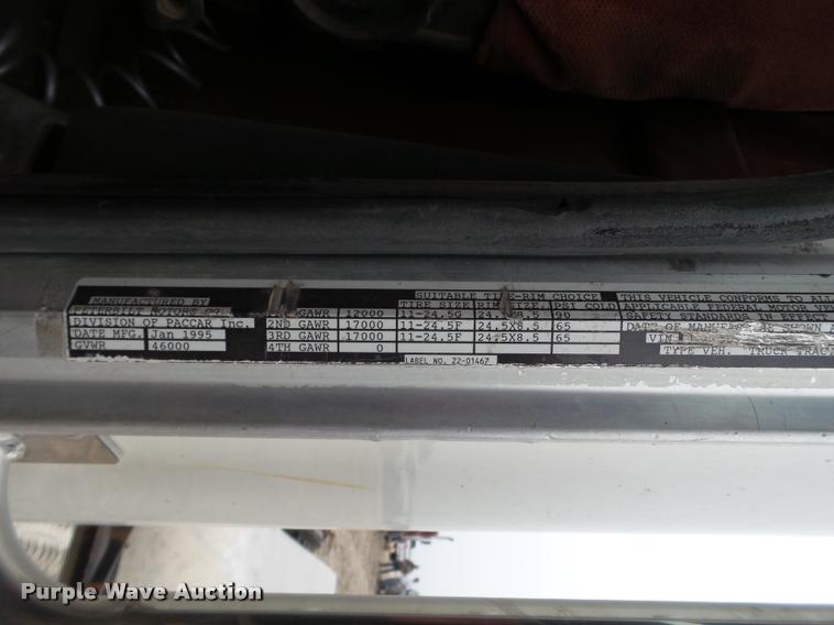 image for item L1537 1996 Peterbilt 378 semi truck