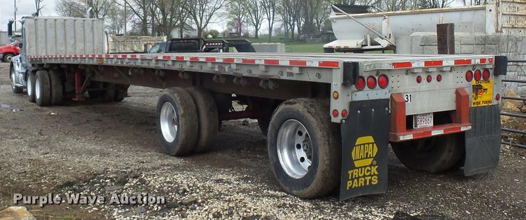 image for item L4663 2003 Wilson CF900 flatbed trailer
