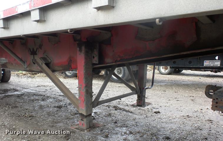 image for item L4663 2003 Wilson CF900 flatbed trailer