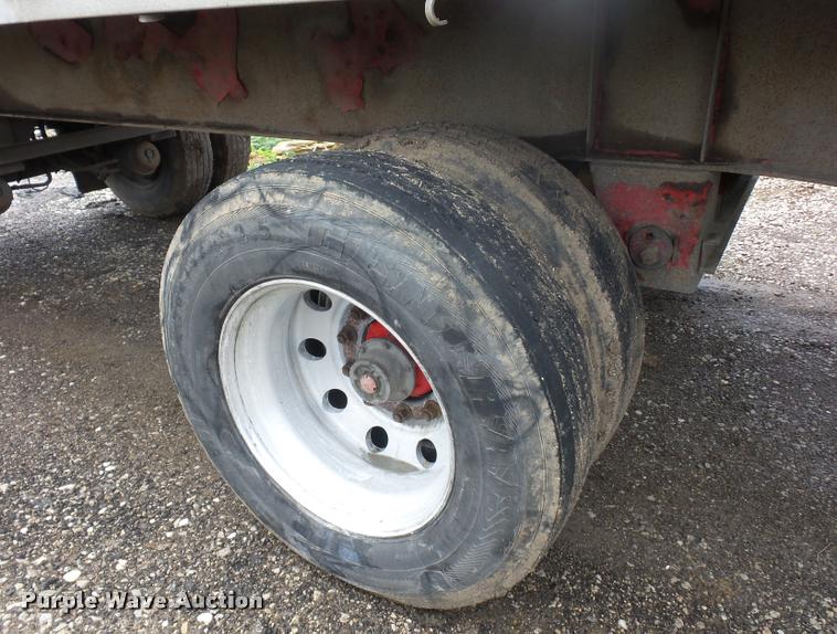 image for item L4663 2003 Wilson CF900 flatbed trailer