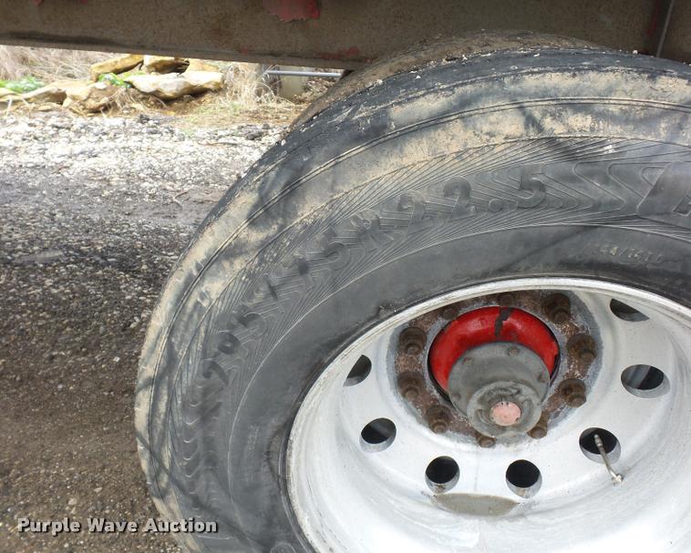 image for item L4663 2003 Wilson CF900 flatbed trailer