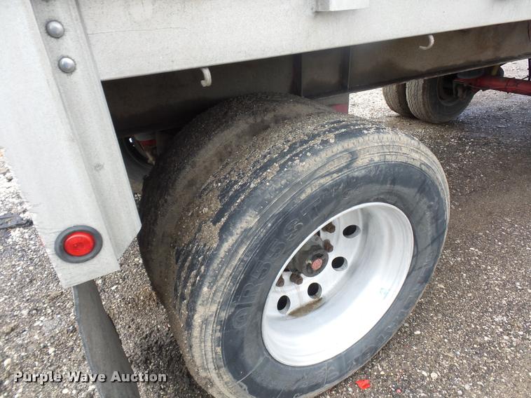 image for item L4663 2003 Wilson CF900 flatbed trailer