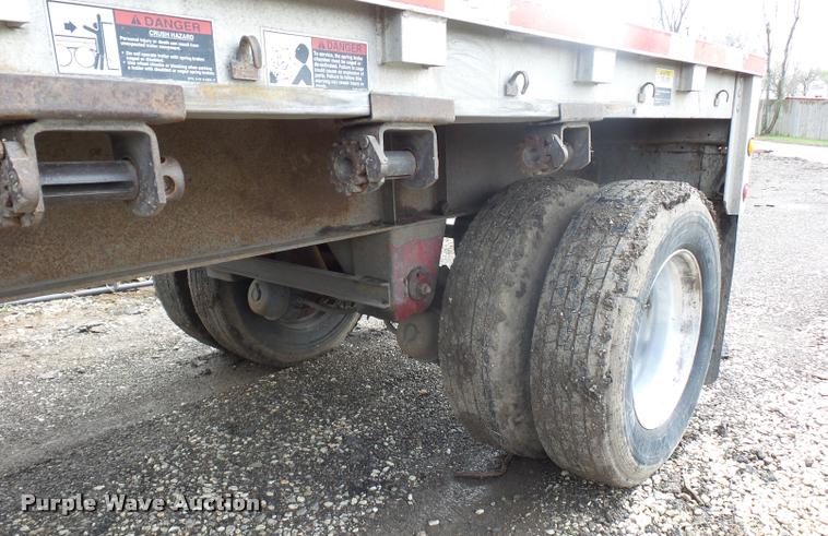 image for item L4663 2003 Wilson CF900 flatbed trailer