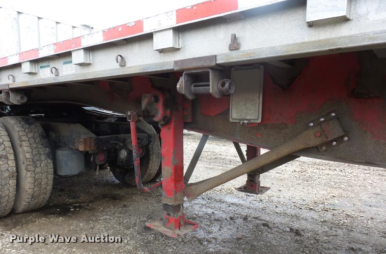 image for item L4663 2003 Wilson CF900 flatbed trailer