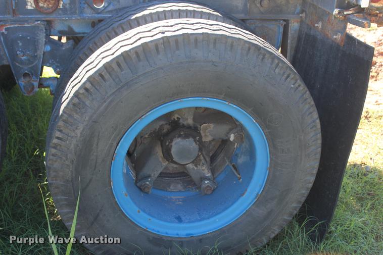 image for item L4906 2005 shop built pipe trailer