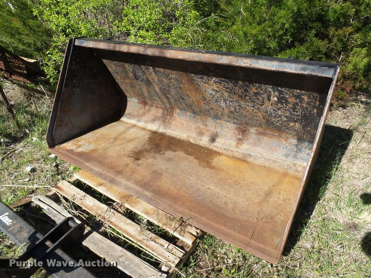 image for item AP9269 HLA skid steer bucket