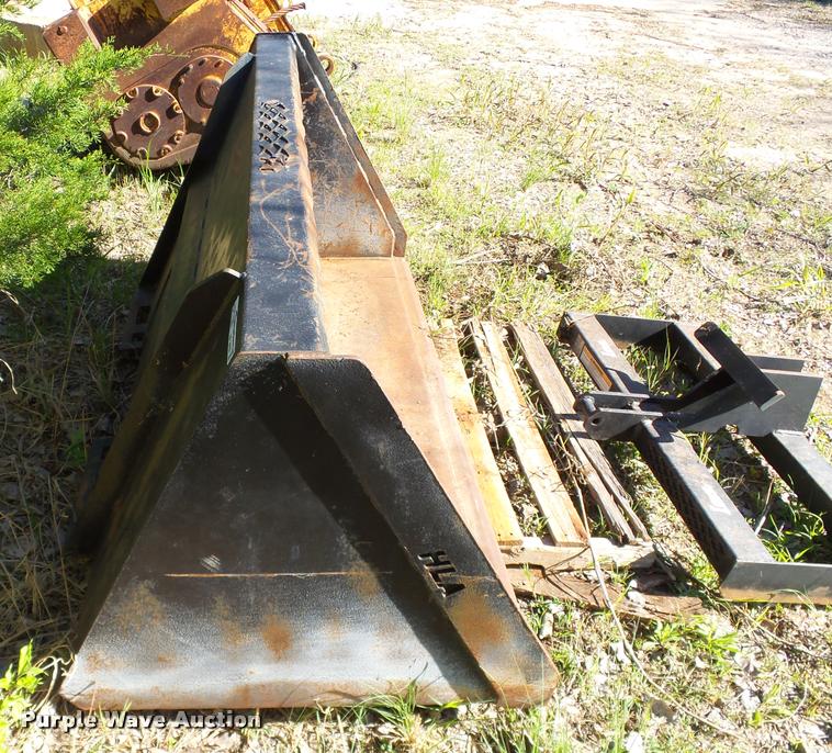 image for item AP9269 HLA skid steer bucket