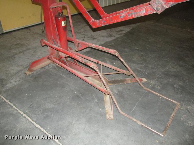 image for item AU9546 Branick EF tire spreader