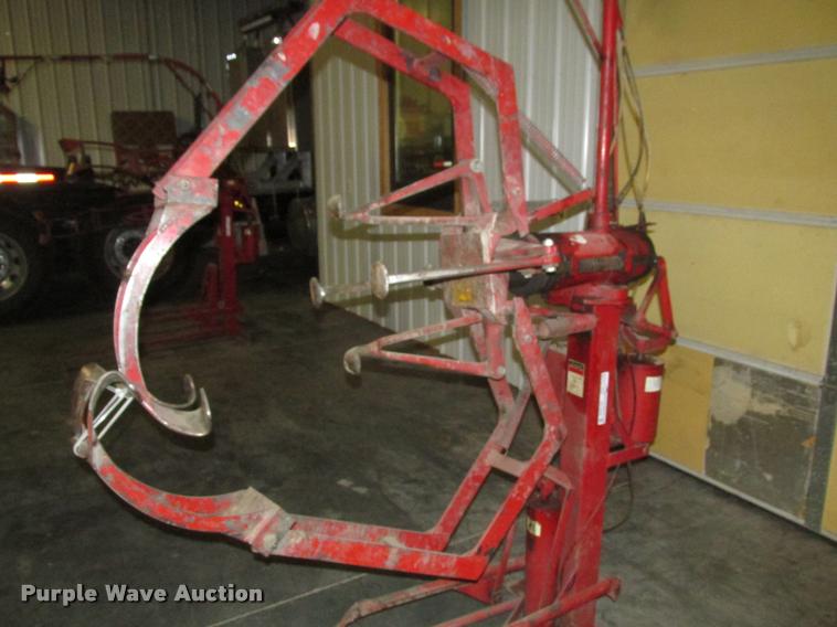 image for item AU9546 Branick EF tire spreader