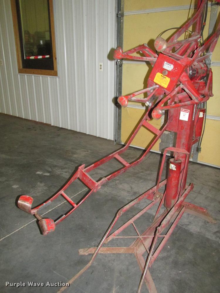 image for item AU9547 Branick EF tire spreader