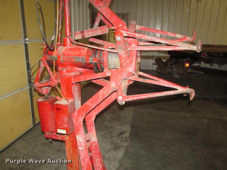 image for item AU9547 Branick EF tire spreader