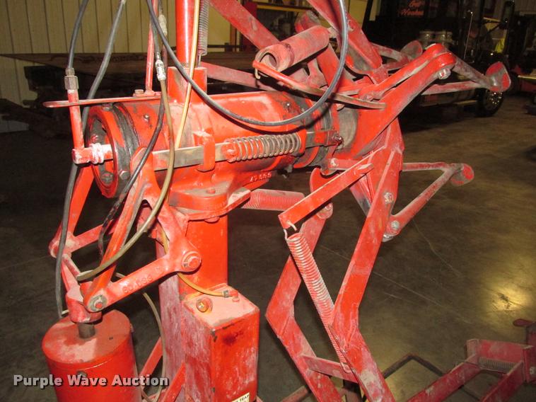 image for item AU9547 Branick EF tire spreader