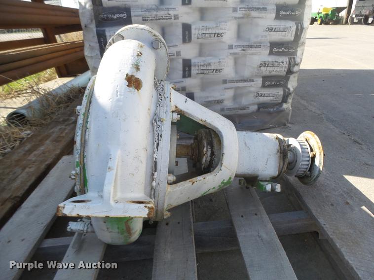 image for item AU9577 Belt driven water pump