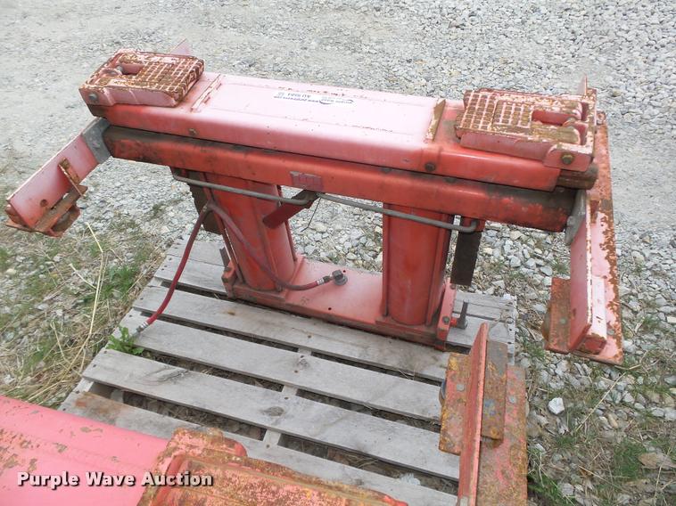 image for item AU9584 (2) Hunter rolling bridge jacks